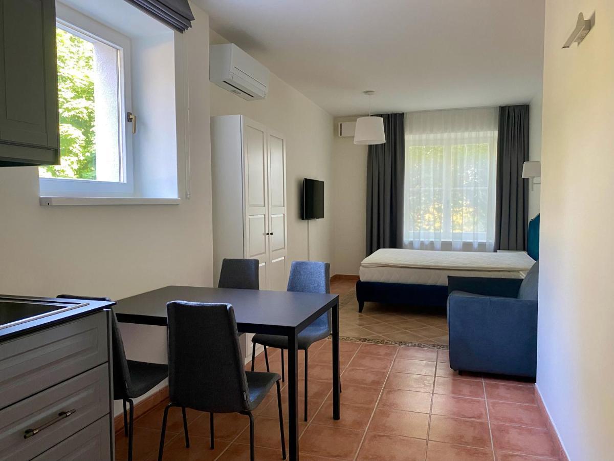 Hotel Dvi Nidos Esterno foto