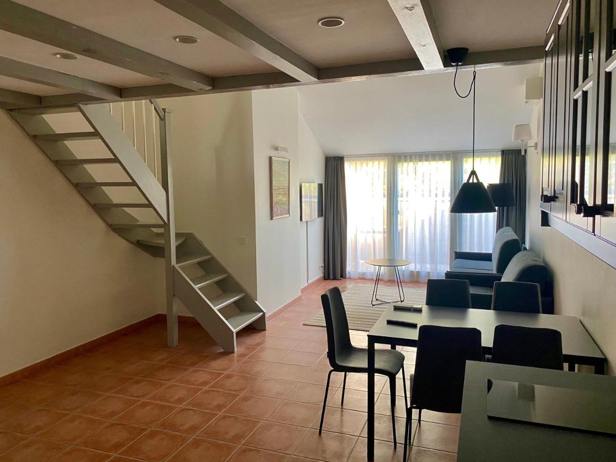 Hotel Dvi Nidos Esterno foto